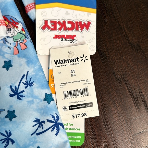 Mickey Mouse Swim Set - Picture 2 of 4